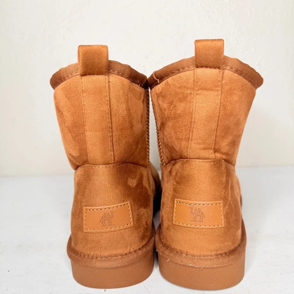 Crown Vintage tan suede camel snow boot